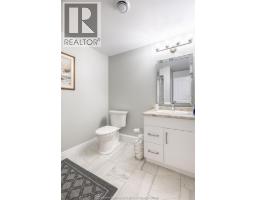 11 CHAMPLAIN COURT - 24