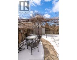 460 Queen STREET - 29