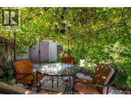 460 Queen STREET - 39