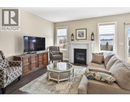 38 Lanz BOULEVARD - 34