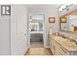 30 Lanz BOULEVARD - 36