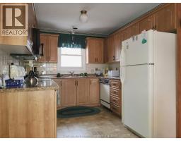 15 MONARCH DRIVE - 21