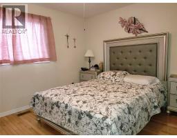 15 MONARCH DRIVE - 24