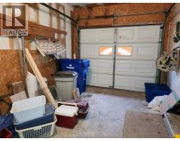 15 MONARCH DRIVE - 27