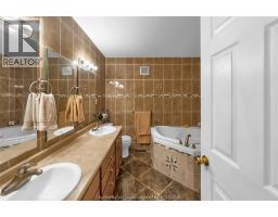 17 Nichols DRIVE - 21