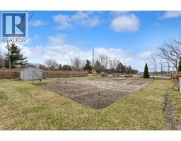 17 Nichols DRIVE - 44