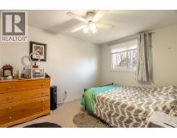 98 Wedgewood AVENUE - 13