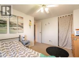 98 Wedgewood AVENUE - 14