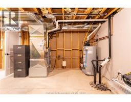 11597 Longwoods ROAD - 42