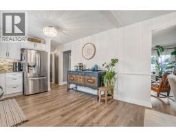 12 ACADEMY CRESCENT - 12