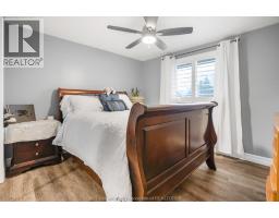 12 ACADEMY CRESCENT - 29