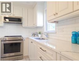 465 Victoria AVENUE - 16