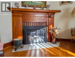 465 Victoria AVENUE - 24