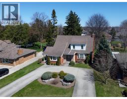 465 Victoria AVENUE - 3