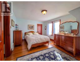 465 Victoria AVENUE - 36