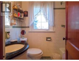 465 Victoria AVENUE - 39