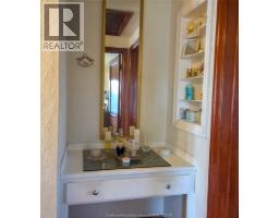 465 Victoria AVENUE - 42