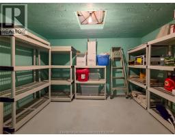 465 Victoria AVENUE - 46