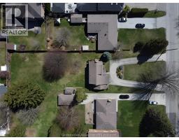 465 Victoria AVENUE - 6