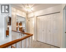 32 CHRISTINA PLACE - 17