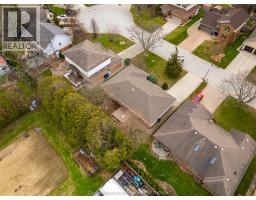 32 CHRISTINA PLACE - 31