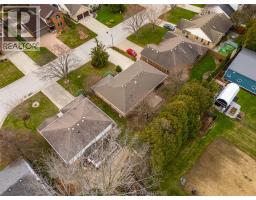 32 CHRISTINA PLACE - 36