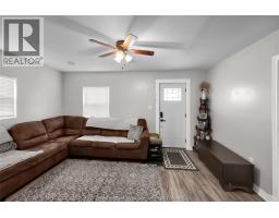 14 McNaughton AVENUE - 3