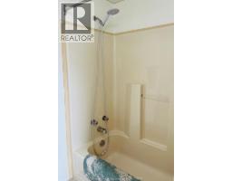 163 Regency DRIVE - 16