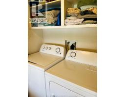 163 Regency DRIVE - 20