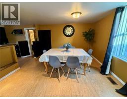 37 Foster STREET - 12