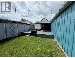 37 Foster STREET - 27