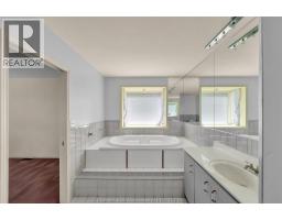 41 Orangewood BOULEVARD - 33