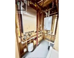 7763 TALBOT TRAIL - 32