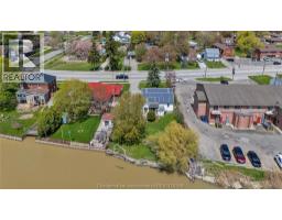 204 Margaret AVENUE - 1