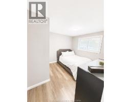 24 Sussex STREET - 15