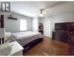 12 Houston STREET - 26