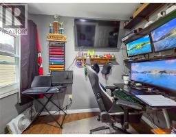 12 Houston STREET - 34