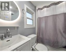 12 Houston STREET - 36
