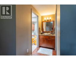30 CRAMAR CRESCENT - 27