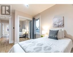 623 Elgin STREET - 12