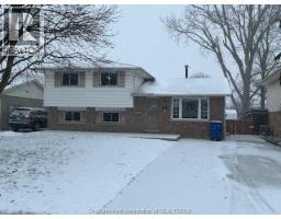 52 Whippoorwill Crescent, MLS 25031536