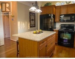 16 OAKGROVE LANE - 12