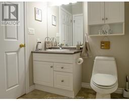 16 OAKGROVE LANE - 25
