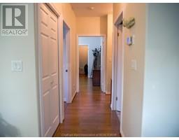 16 OAKGROVE LANE - 26