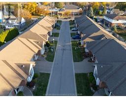 16 OAKGROVE LANE - 9