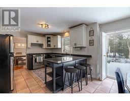 109 London DRIVE - 12