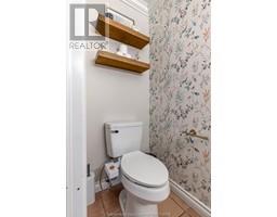 109 London DRIVE - 17