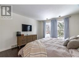 109 London DRIVE - 20