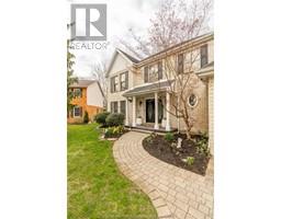 109 London DRIVE - 4