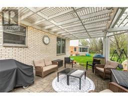 109 London DRIVE - 41